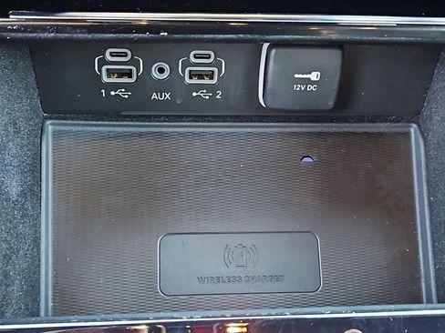 Used 2022 Jeep Grand Cherokee Summit w/ Luxury Tech Group V image 49