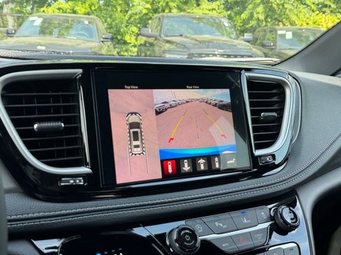 New 2027 Chrysler Pacifica Select w/ Family Tech Group FWD image 18
