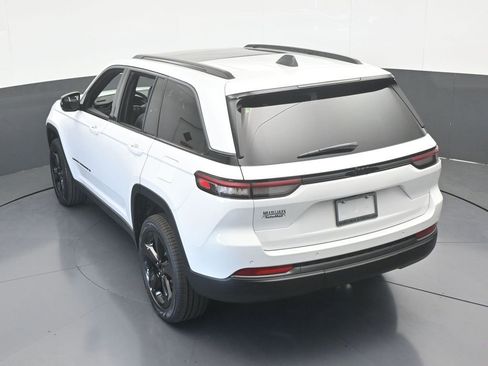 New 2026 Jeep Grand Cherokee Limited w/ Limited Altitude Package RWD image 44