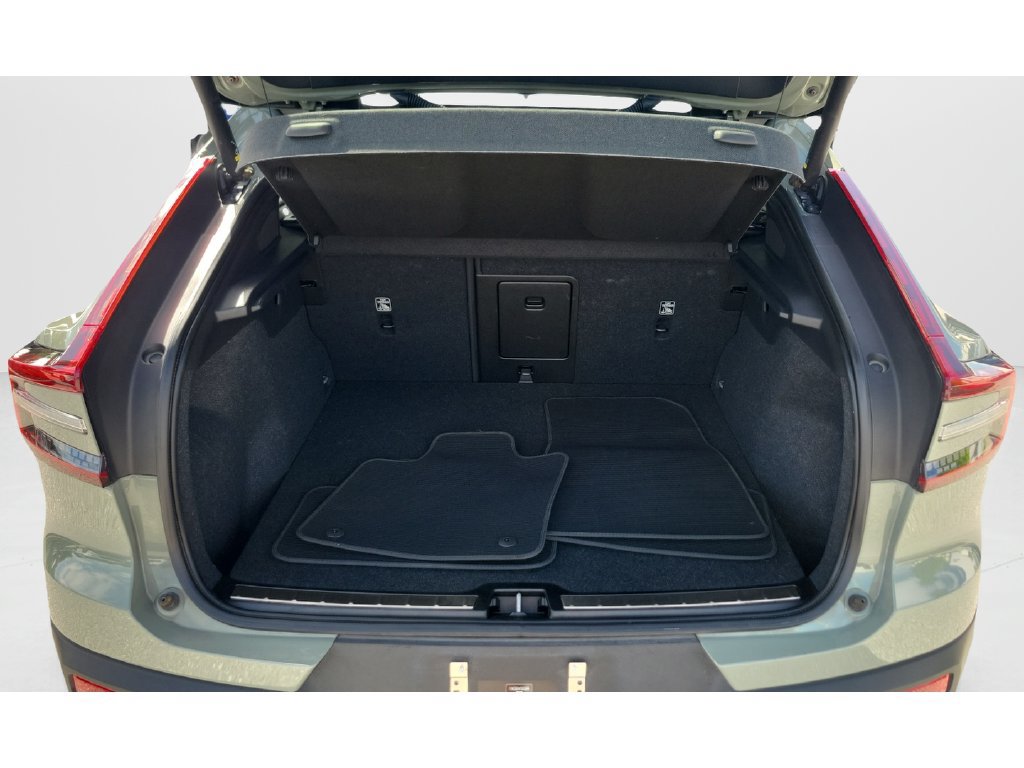 Used 2023 Volvo C40 P8 Recharge Ultimate AWD/4WD image 9
