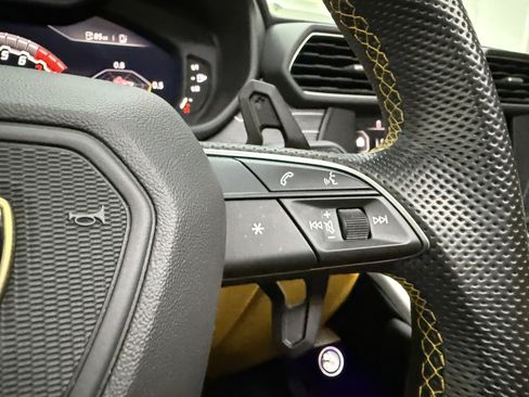 Used 2019 Lamborghini Urus AWD/4WD image 15