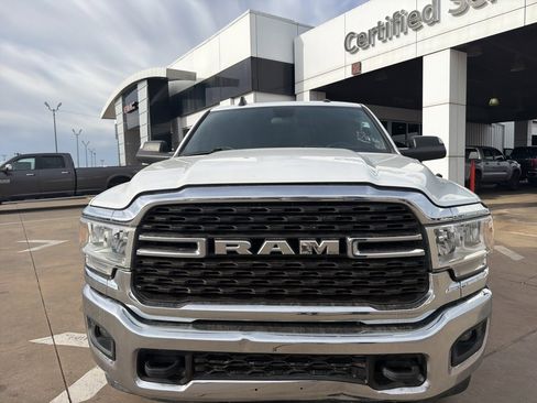 Used 2022 RAM 2500 Big Horn w/ Cold Weather Group image 8