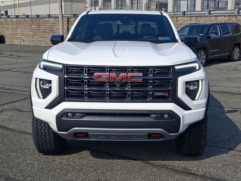 Used 2023 GMC Canyon AT4 w/ AT4 Premium Package AWD/4WD image 2