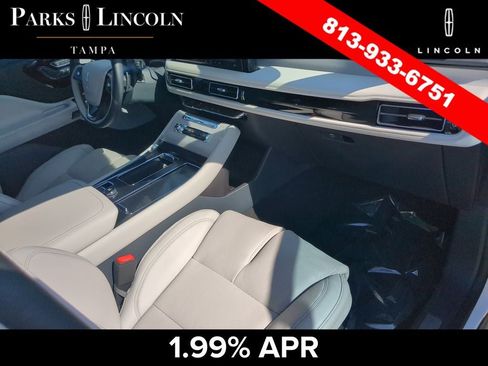 Certified 2026 Lincoln Aviator Reserve w/ Luxury Package RWD image 10