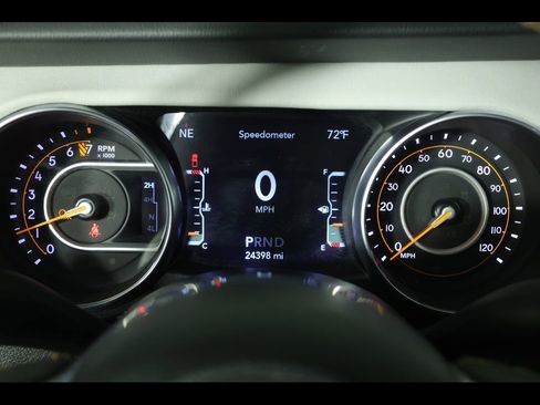 Used 2023 Jeep Gladiator Overland AWD/4WD image 21