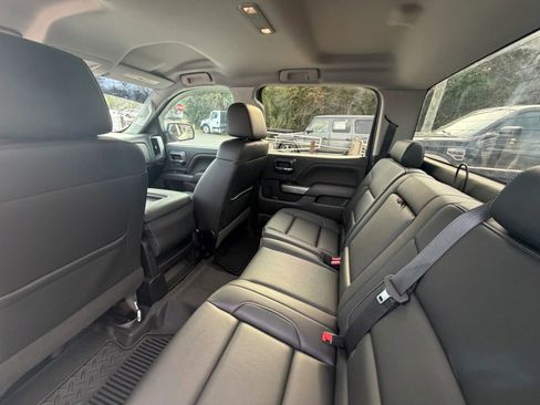 Used 2018 Chevrolet Silverado 1500 LT w/ All Star Edition image 9