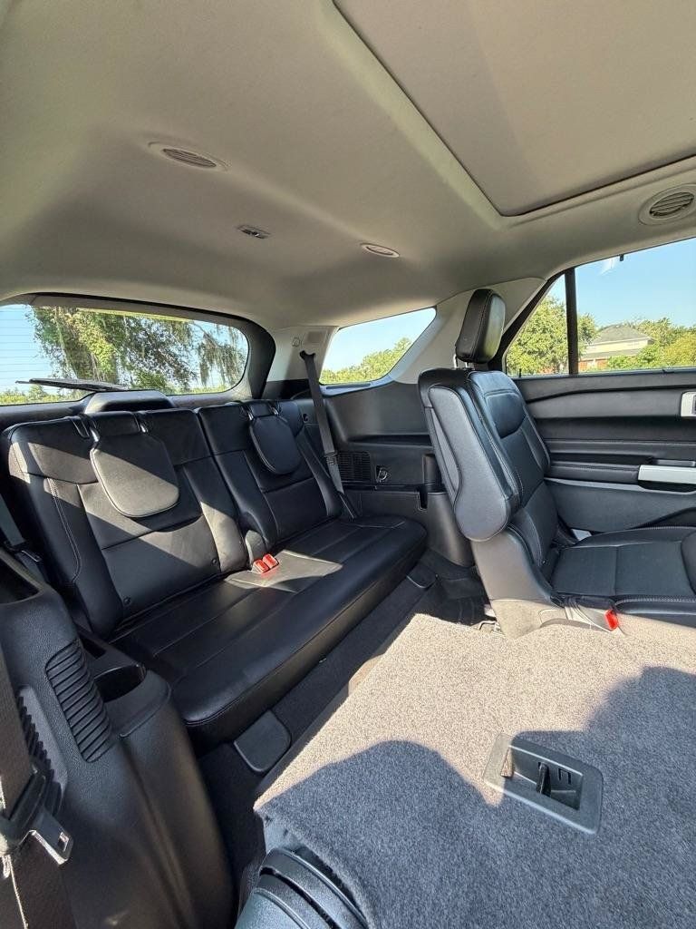 Used 2021 Ford Explorer Limited w/ Equipment Group 301A RWD image 20