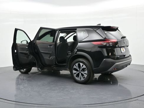 Used 2023 Nissan Rogue SV image 26