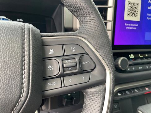 Used 2025 Toyota Tundra Limited image 20