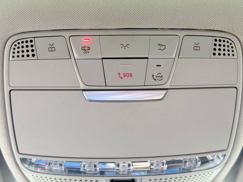 Used 2020 Mercedes-Benz C 300 Sedan image 57