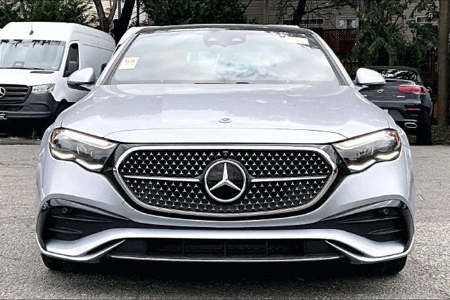 Certified 2024 Mercedes-Benz E 350 4MATIC Sedan image 2