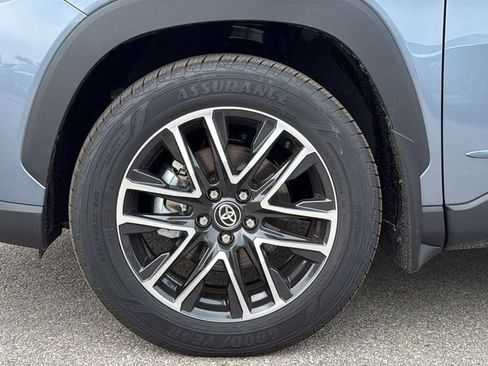 New 2026 Toyota Corolla Cross XLE FWD image 35