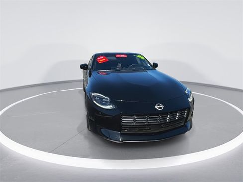 Certified 2025 Nissan Z Performance w/ Floor Mat Package image 9