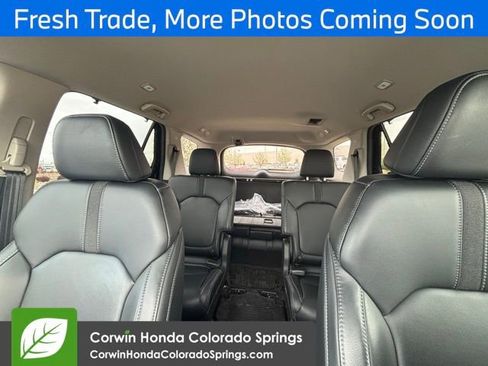 Used 2025 Honda Pilot EX-L image 10
