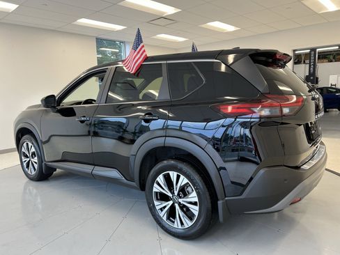 Used 2023 Nissan Rogue SV image 52