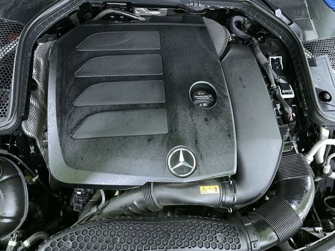 Used 2021 Mercedes-Benz C 300 Sedan image 30