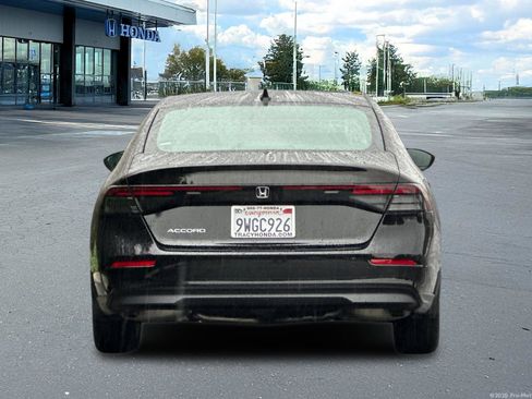 Certified 2025 Honda Accord LX image 7