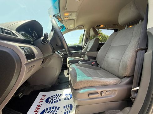 Used 2015 Honda Odyssey EX image 13