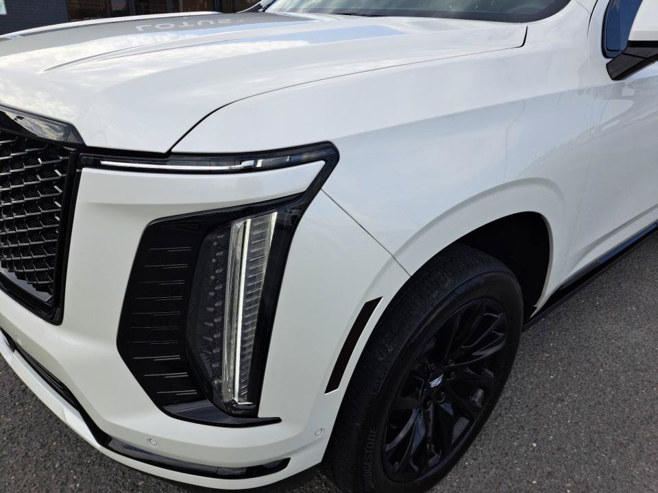 Used 2025 Cadillac Escalade ESV Sport Platinum AWD/4WD image 23