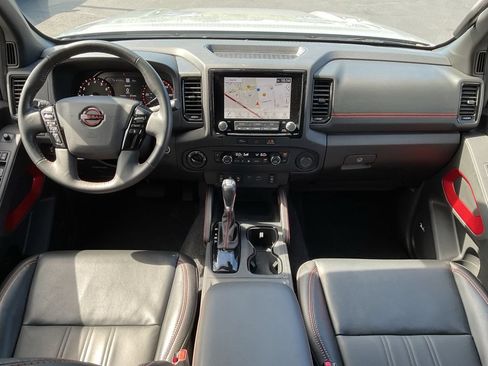 Used 2023 Nissan Frontier PRO-4X w/ Pro-4X Premium Package AWD/4WD image 17
