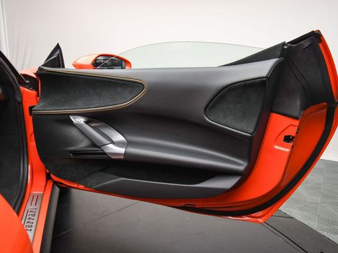 Used 2025 Ferrari SF90 Spider image 51