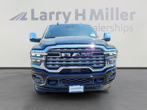 New 2025 RAM 2500 Limited image 8