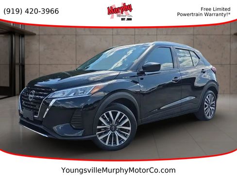 Used 2024 Nissan Kicks SV image 1