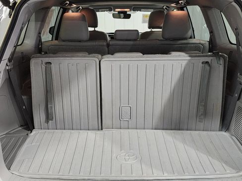 Used 2018 Toyota Highlander XLE image 26