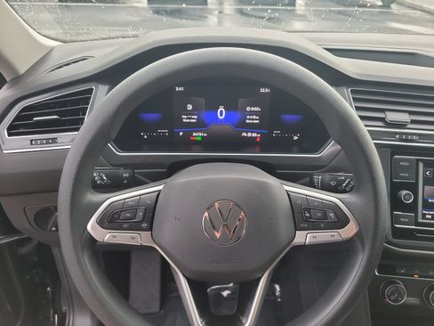 Used 2023 Volkswagen Tiguan S FWD image 26