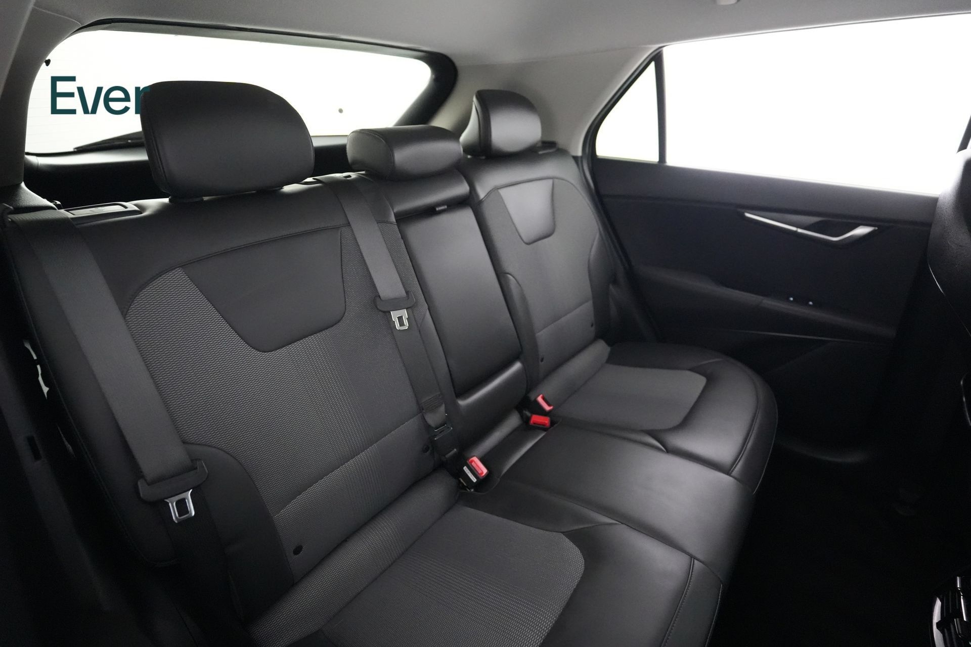 Used 2024 Kia Niro Wind w/ Wind Preserve Package FWD image 5
