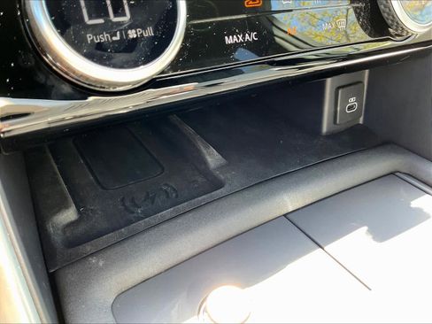 Used 2023 Land Rover Discovery HSE R-Dynamic image 35