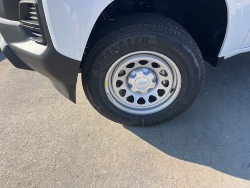 New 2026 Chevrolet Colorado W/T image 30