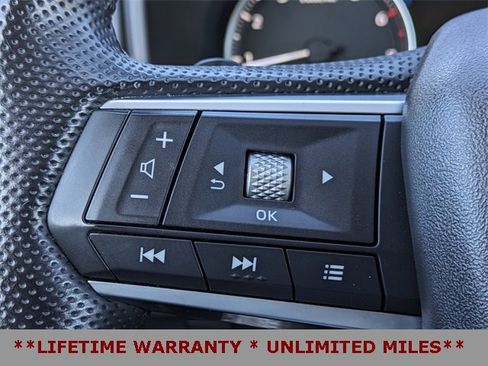 Used 2022 Mitsubishi Outlander SE image 29