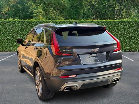 Used 2022 Cadillac XT4 Premium Luxury w/ Enhanced Visibility Package image 4