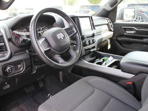 Used 2024 RAM 1500 Big Horn AWD/4WD image 3
