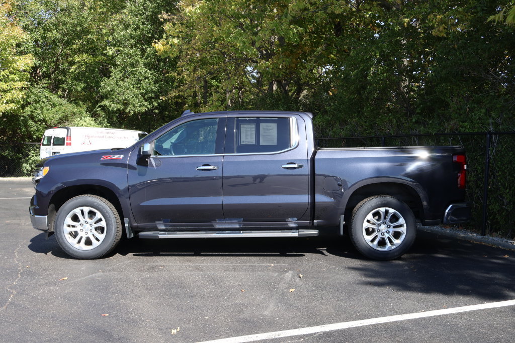 Used 2022 Chevrolet Silverado 1500 LTZ w/ LTZ Convenience Package II AWD/4WD image 4