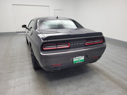 Used 2016 Dodge Challenger SXT Plus image 6