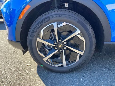 New 2026 Chevrolet Equinox EV LT image 26