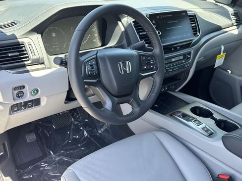 New 2025 Honda Ridgeline RTL image 11