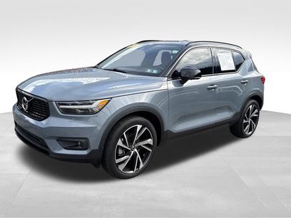 Used 2021 Volvo XC40 T5 R-Design