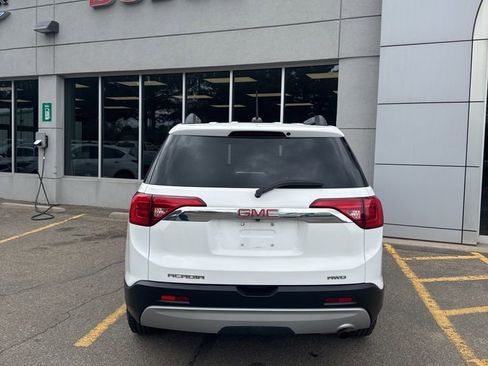 Used 2018 GMC Acadia SLE AWD/4WD image 3