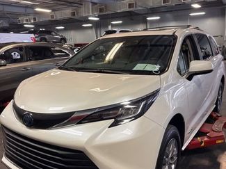 Certified 2021 Toyota Sienna XLE w/ XLE Plus Package video 1