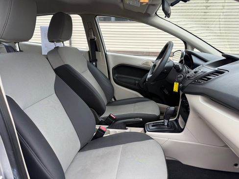 Used 2012 Ford Fiesta S image 9