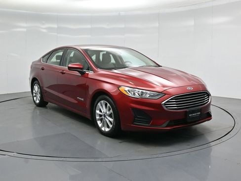 Certified 2019 Ford Fusion SE image 58