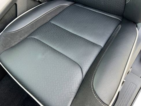 New 2026 RAM 1500 Laramie AWD/4WD image 13
