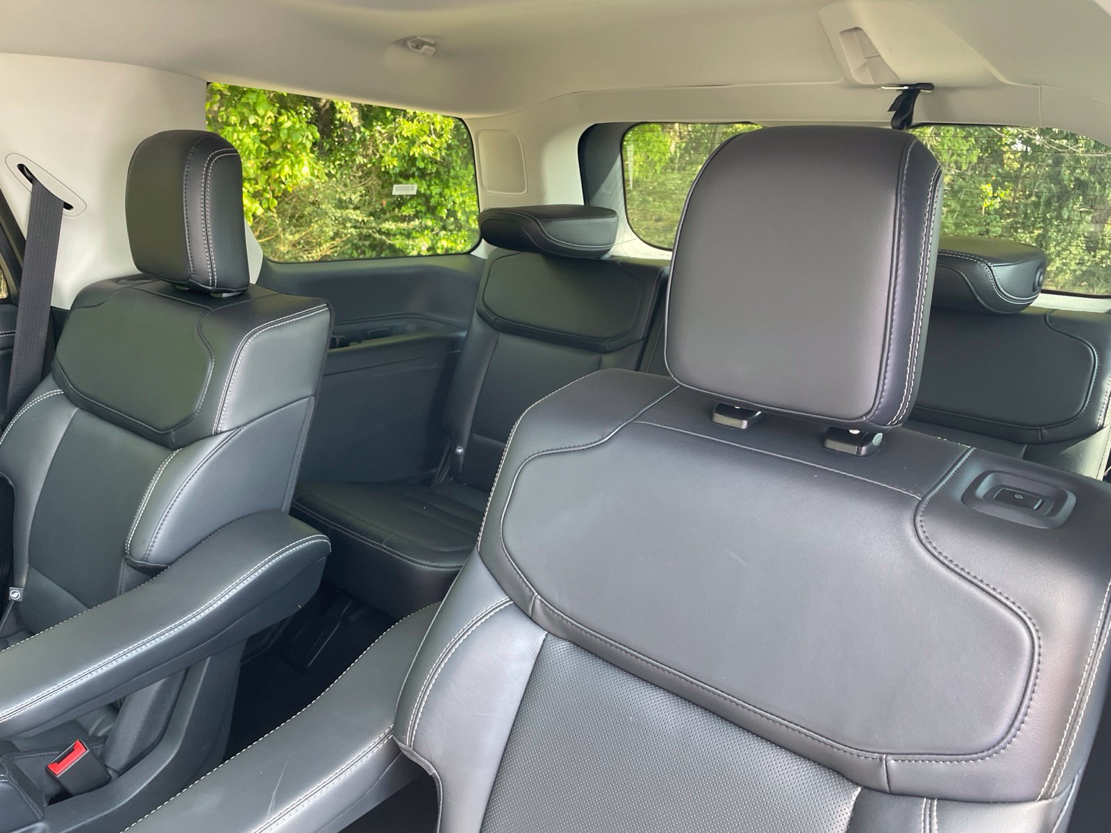 Used 2025 Ford Expedition Platinum AWD/4WD image 30