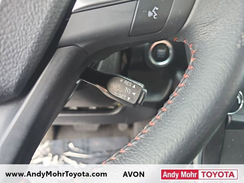 Used 2015 Toyota Camry SE w/ Moonroof Package image 17