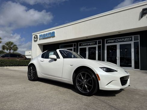 Used 2019 MAZDA MX-5 Miata RF Grand Touring RWD image 22