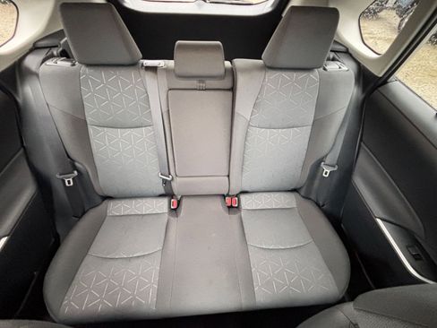 Used 2025 Toyota RAV4 XLE image 38