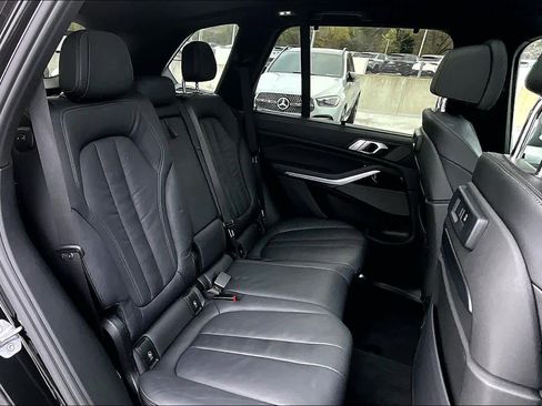 Used 2020 BMW X5 xDrive40i w/ M Sport Package image 19